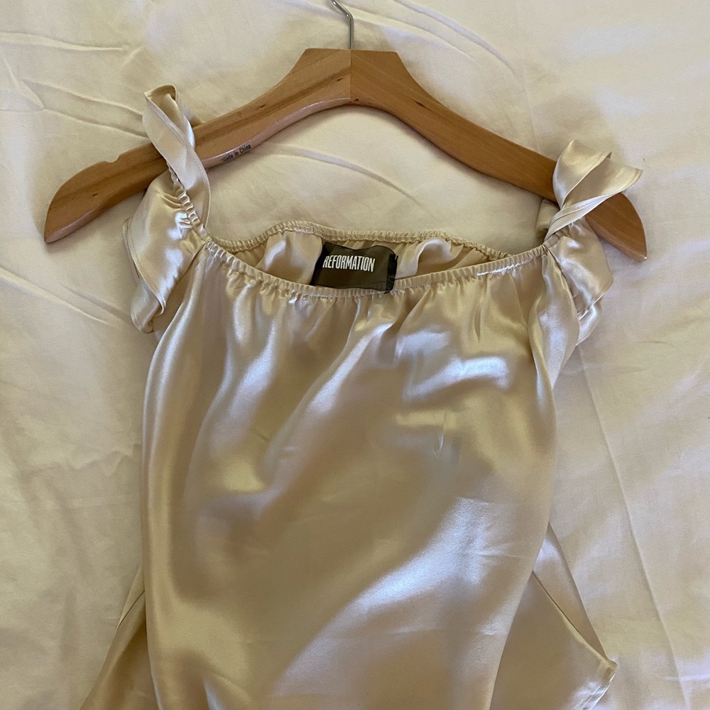 REFORMATION off the shoulder gold top